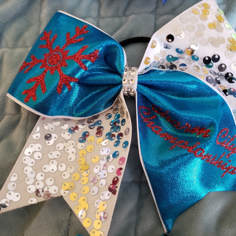 Cheer bows